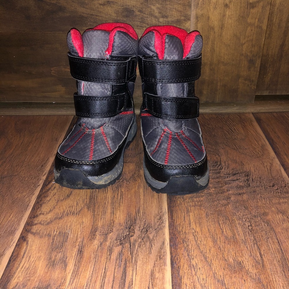 Carter’s toddler snow boots